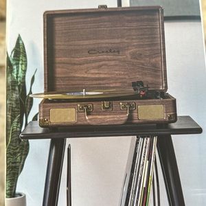 Crowley cruiser deluxe portable turntable
